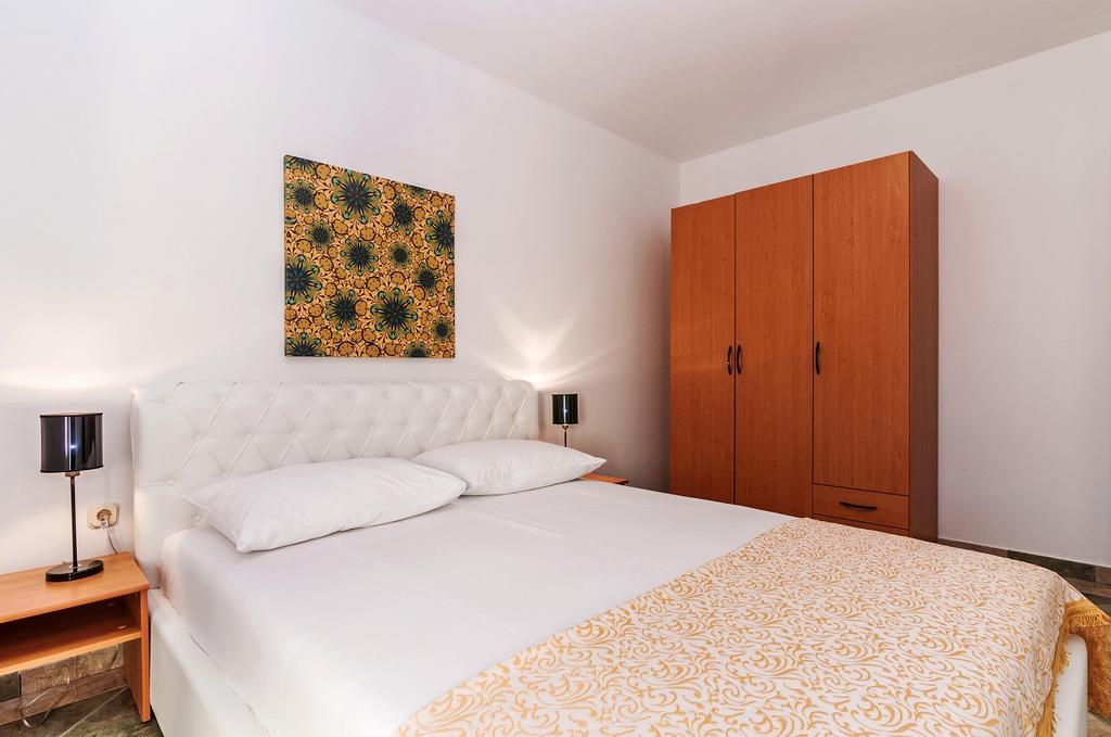 Villa Mare Apartments Vir Luaran gambar