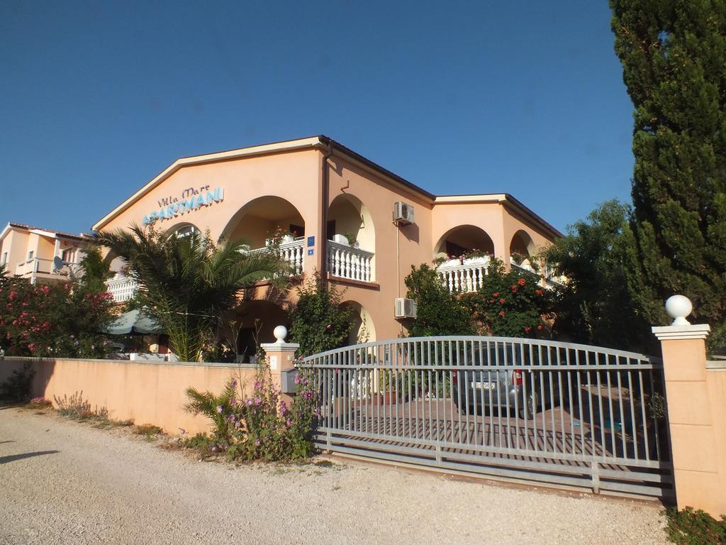 Villa Mare Apartments Vir Luaran gambar