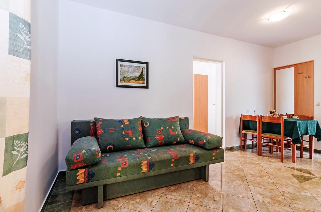 Villa Mare Apartments Vir Luaran gambar